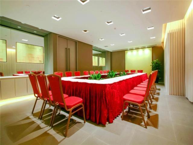 Jinjiang Inn Nanjing Road Pedestrian Streeteast Asia Hotel Шанхай Экстерьер фото