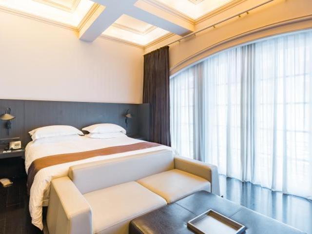 Jinjiang Inn Nanjing Road Pedestrian Streeteast Asia Hotel Шанхай Экстерьер фото